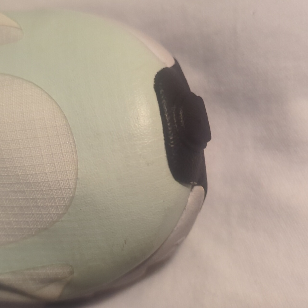 Barely Worn Nike Airmax 270 React, Size 8 - image 5